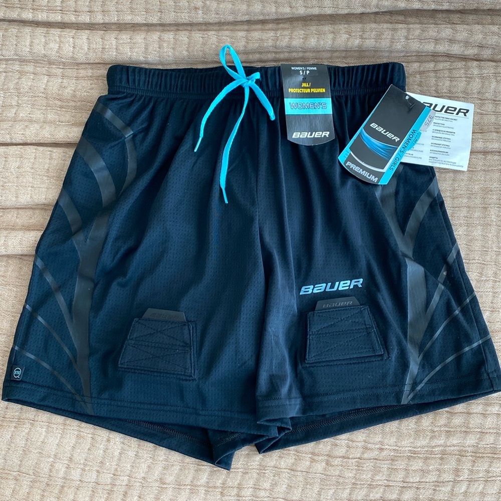 BAUER Women's Girls Premium Jill Protection Shorts NWT - Size S / P